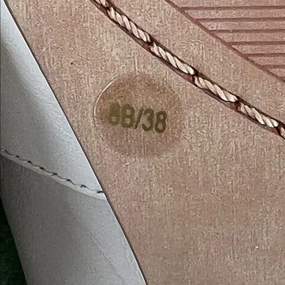 Vince Camuto MiM Aviator Sheep Leather Studded Heel 
Size 8 NIB - Picture 8 of 10